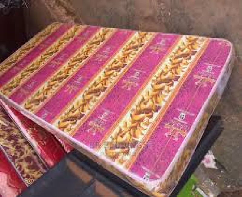 Comfoam Taped adge 3*6 6INCHES pink and gold