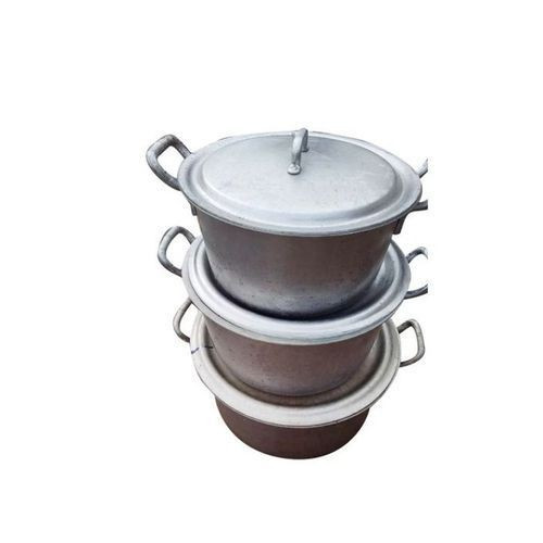 3 Pieces Set Of Saucepans With Covers - Grey