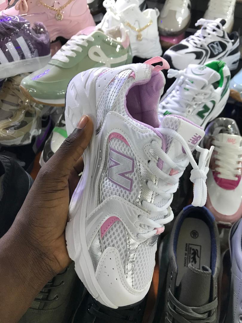 New Balance 530 Sneakers in White/Silver/Pink shoes